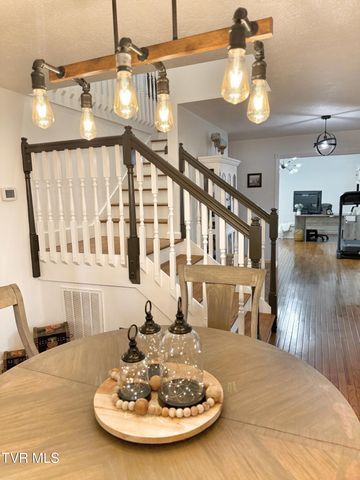 338 Southwest Chalet Drive, Coeburn, VA 24230