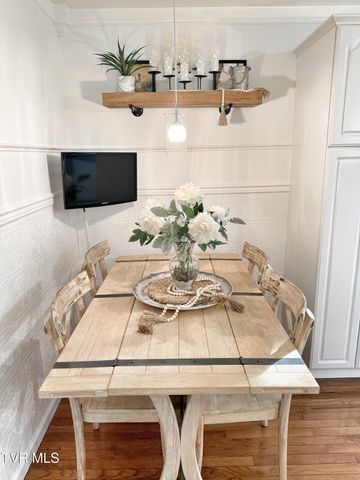 338 Southwest Chalet Drive, Coeburn, VA 24230