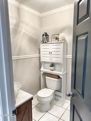 338 Southwest Chalet Drive, Coeburn, VA 24230