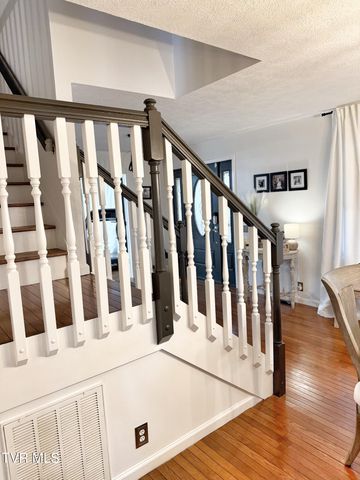 338 Southwest Chalet Drive, Coeburn, VA 24230