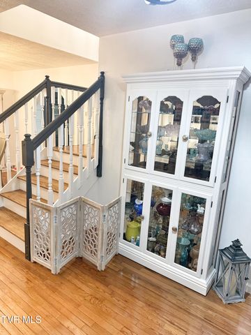 338 Southwest Chalet Drive, Coeburn, VA 24230