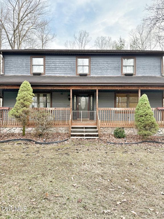 338 Southwest Chalet Drive, Coeburn, VA 24230