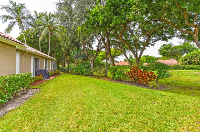 5379 Brookview Drive, Boynton Beach, FL 33437
