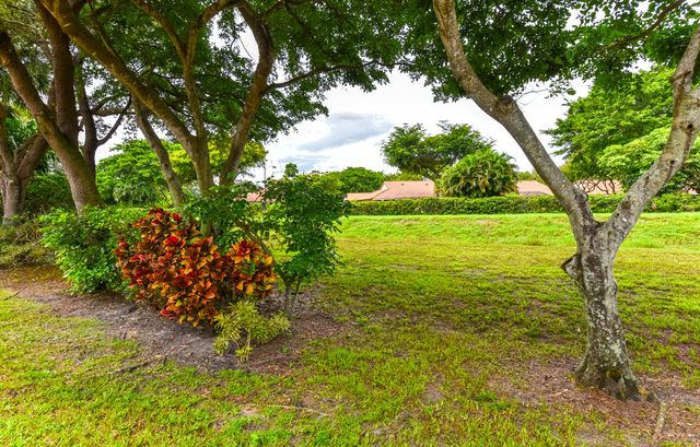 5379 Brookview Drive, Boynton Beach, FL 33437