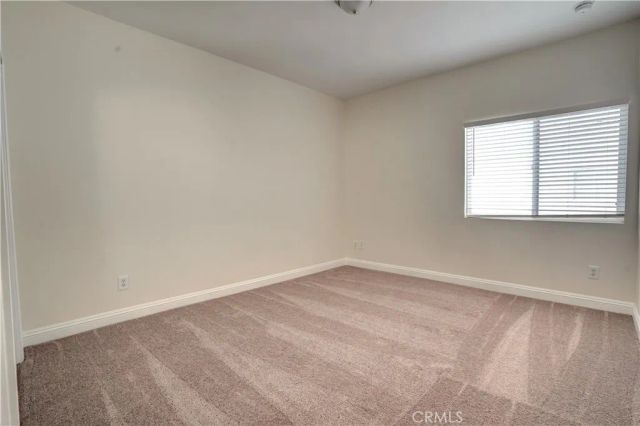 7124 Farralone Avenue 110, Canoga Park, CA 91303