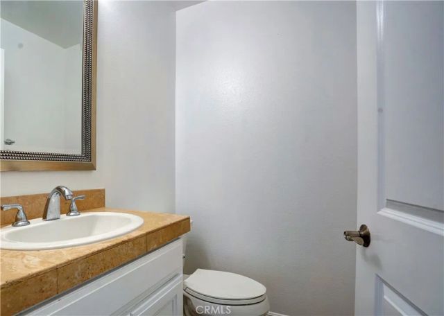 7124 Farralone Avenue 110, Canoga Park, CA 91303