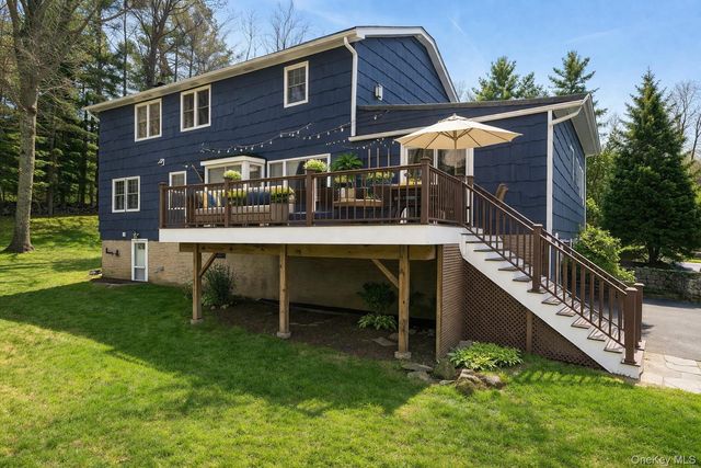 40 Valley Pond Road, Katonah, NY 10536