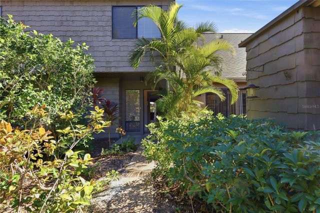 1630 TREEHOUSE CIRCLE TR104, Sarasota, FL 34231