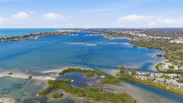 1630 TREEHOUSE CIRCLE TR104, Sarasota, FL 34231