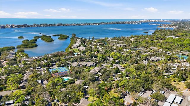 1630 TREEHOUSE CIRCLE TR104, Sarasota, FL 34231