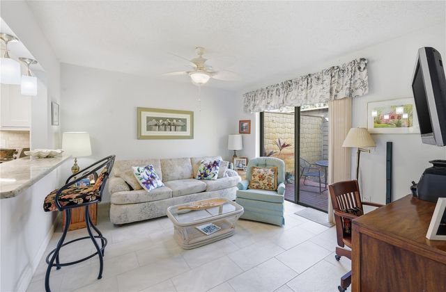 1630 TREEHOUSE CIRCLE TR104, Sarasota, FL 34231