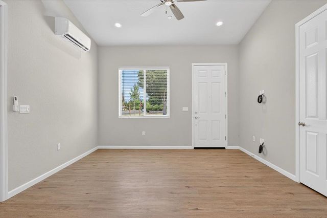 2379 N Arthur, Fresno, CA 93705