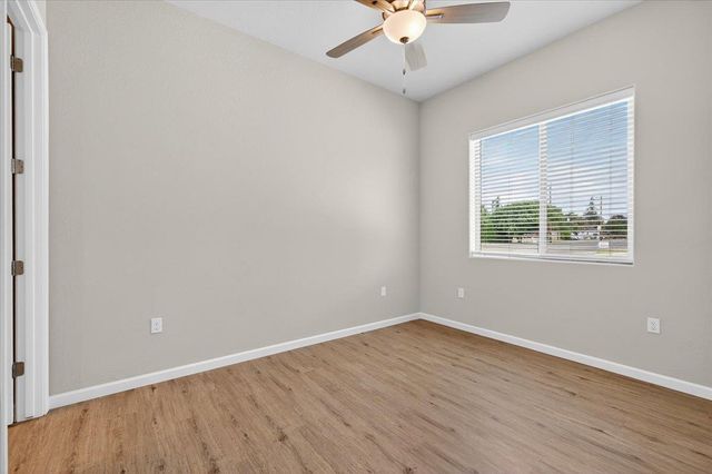 2379 N Arthur, Fresno, CA 93705