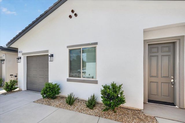 2379 N Arthur, Fresno, CA 93705