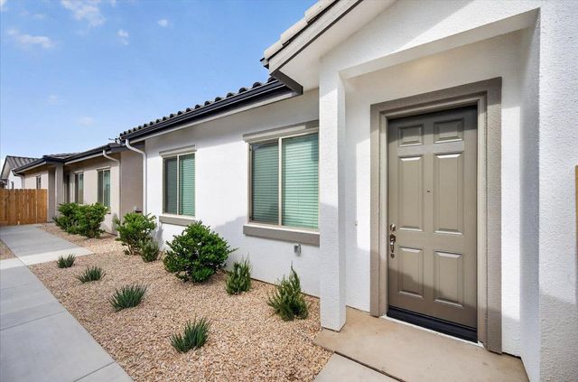 2379 N Arthur, Fresno, CA 93705