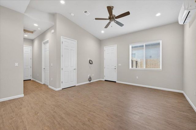 2379 N Arthur, Fresno, CA 93705