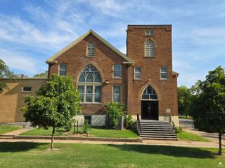 121 NE 5th Street, Abilene, KS 67410