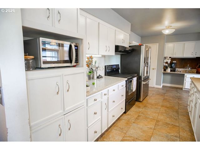 711 Se 101ST Ave, Vancouver, WA 98664