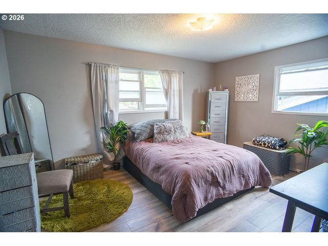 711 Se 101ST Ave, Vancouver, WA 98664