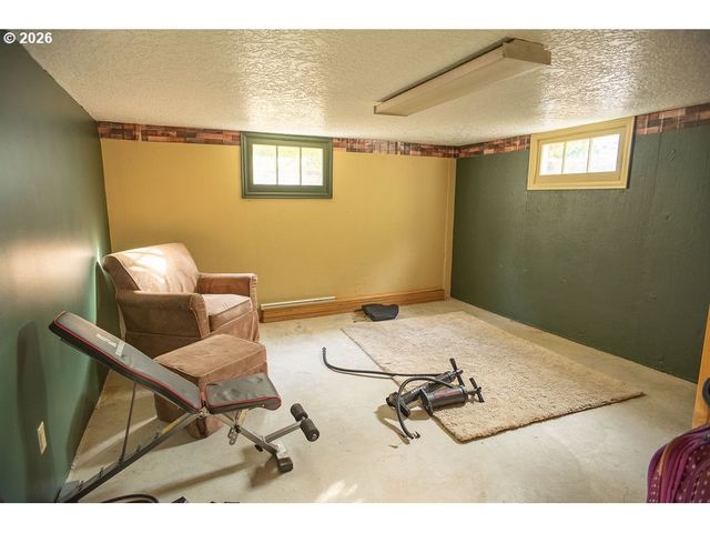 711 Se 101ST Ave, Vancouver, WA 98664