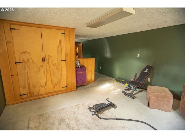 711 Se 101ST Ave, Vancouver, WA 98664