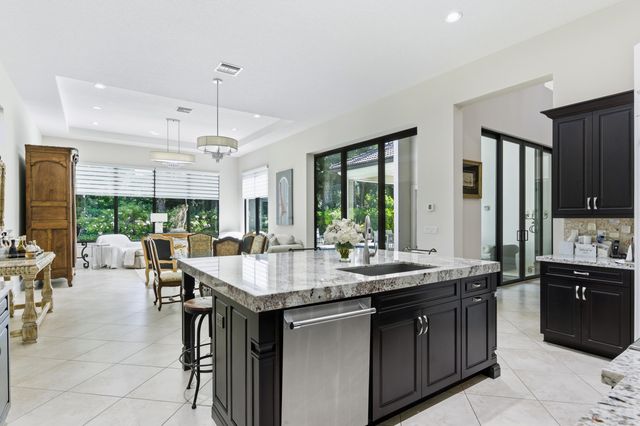 165 Gardenia Isle Drive, Palm Beach Gardens, FL 33418