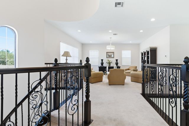 165 Gardenia Isle Drive, Palm Beach Gardens, FL 33418