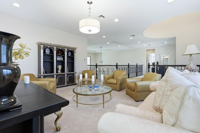 165 Gardenia Isle Drive, Palm Beach Gardens, FL 33418