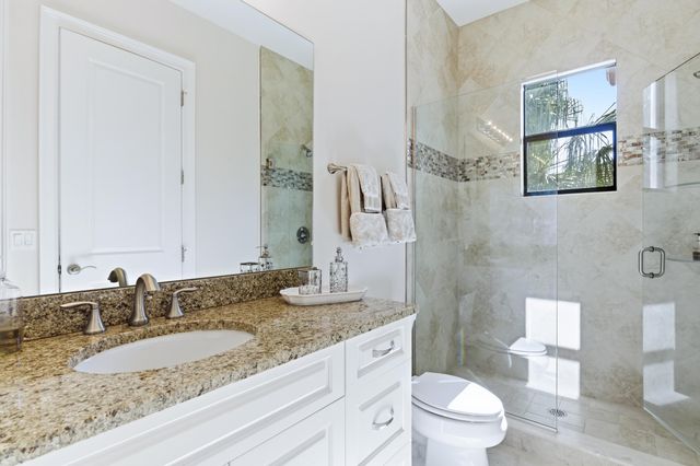 165 Gardenia Isle Drive, Palm Beach Gardens, FL 33418
