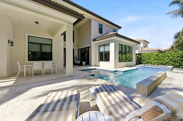 165 Gardenia Isle Drive, Palm Beach Gardens, FL 33418
