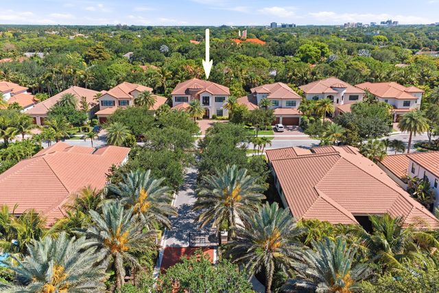 165 Gardenia Isle Drive, Palm Beach Gardens, FL 33418