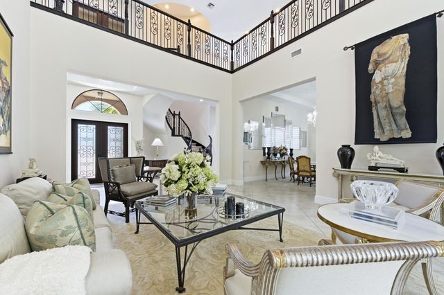 165 Gardenia Isle Drive, Palm Beach Gardens, FL 33418