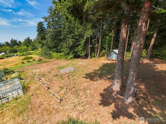 2077 Granger Way, Lummi Island, WA 98262