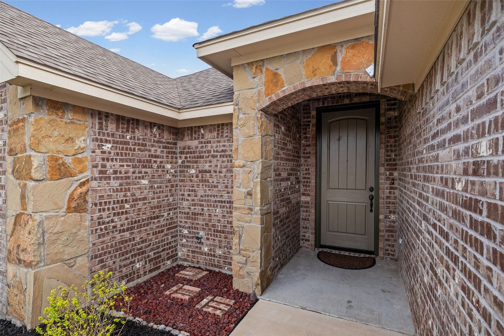 3213 Mccoy Lane, Granbury, TX 76049 — photo 4