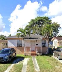 330 NW 23rd Ct, Miami, FL 33125