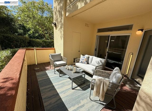 6978 Dublin Meadows St B, Dublin, CA 94568