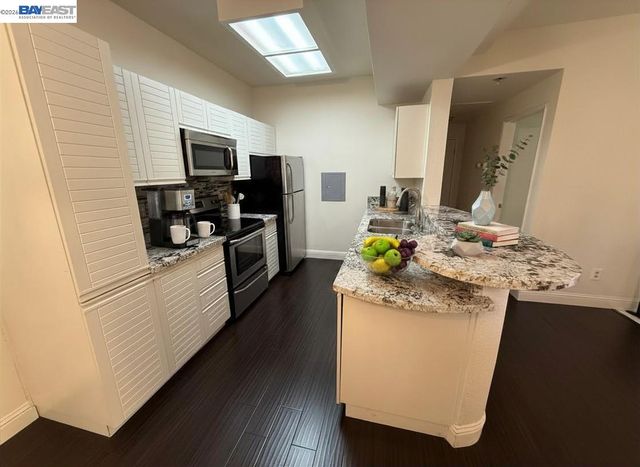 6978 Dublin Meadows St B, Dublin, CA 94568
