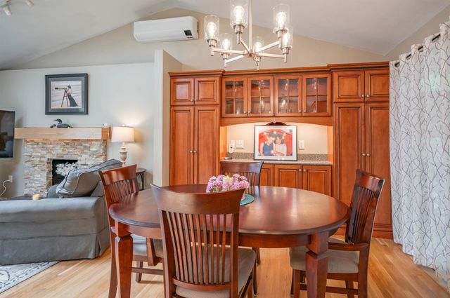 44 Keyes Hill Road, Pelham, NH 03076