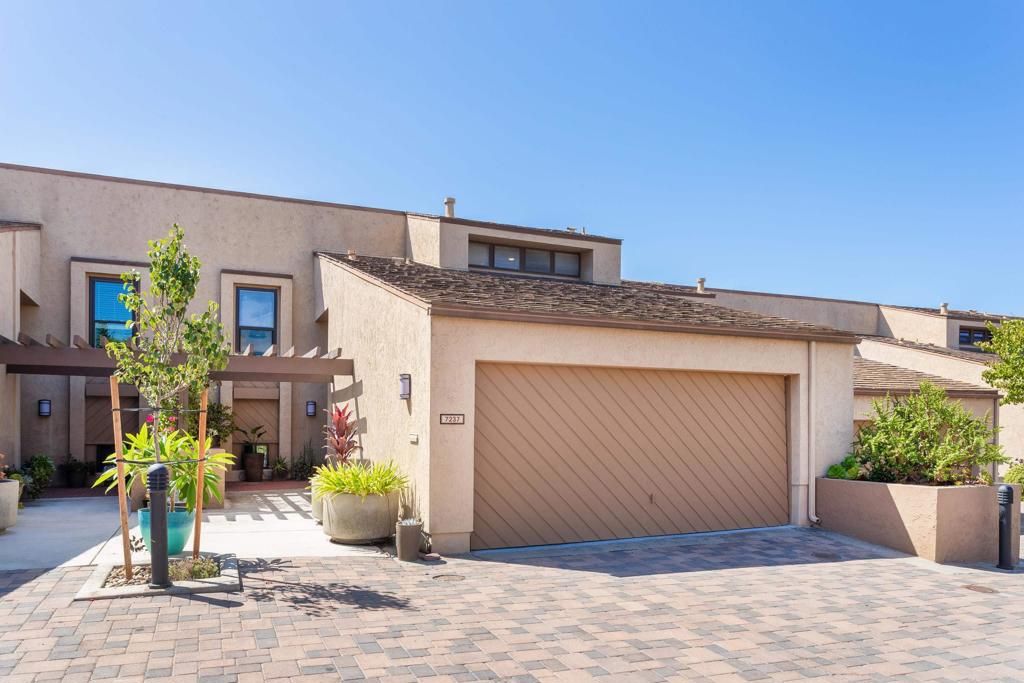 7237 Plaza De La Costa, Carlsbad, CA 92009 — exterior