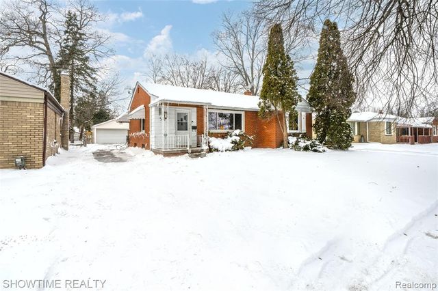 320 Pioneer Drive, Pontiac, MI 48341