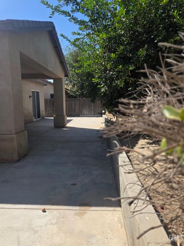 5208 Barley Harvest Avenue, Bakersfield, CA 93314