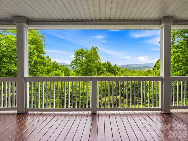 29 Panther Ridge Road, Brevard, NC 28712