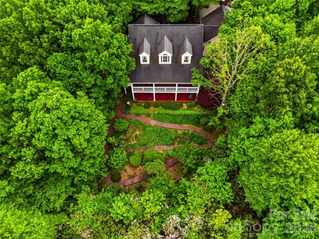 29 Panther Ridge Road, Brevard, NC 28712