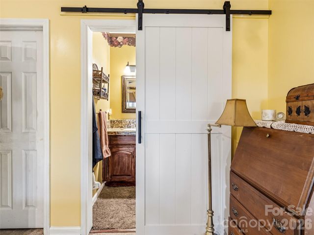 29 Panther Ridge Road, Brevard, NC 28712