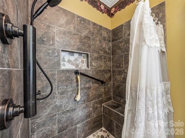 29 Panther Ridge Road, Brevard, NC 28712