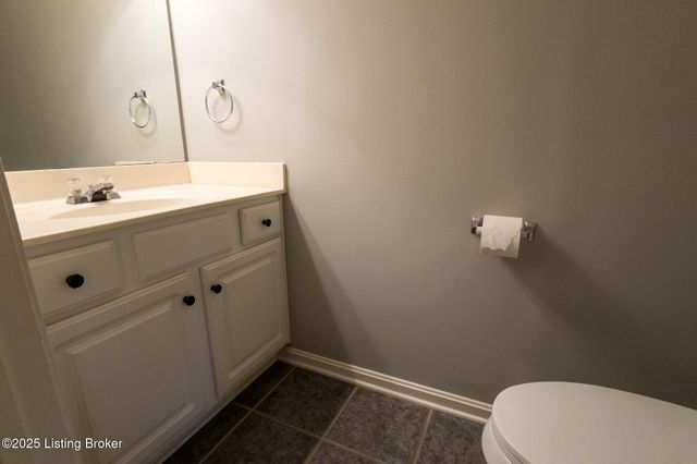 10518 Clayton Allen Blvd, Louisville, KY 40229