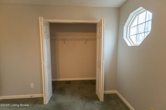 10518 Clayton Allen Blvd, Louisville, KY 40229