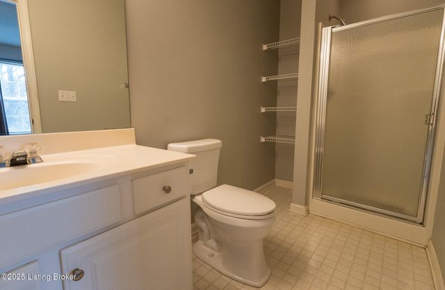 10518 Clayton Allen Blvd, Louisville, KY 40229