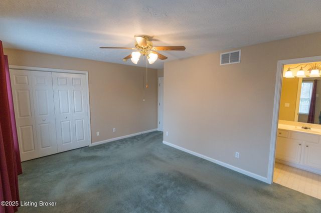 10518 Clayton Allen Blvd, Louisville, KY 40229