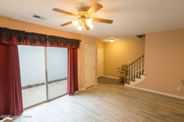 10518 Clayton Allen Blvd, Louisville, KY 40229